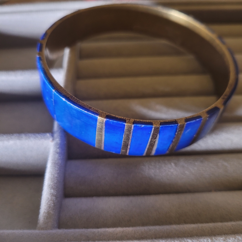Vtg Bohochic Brass Dyed Bone Inlaid Bangle Bracelet/j83